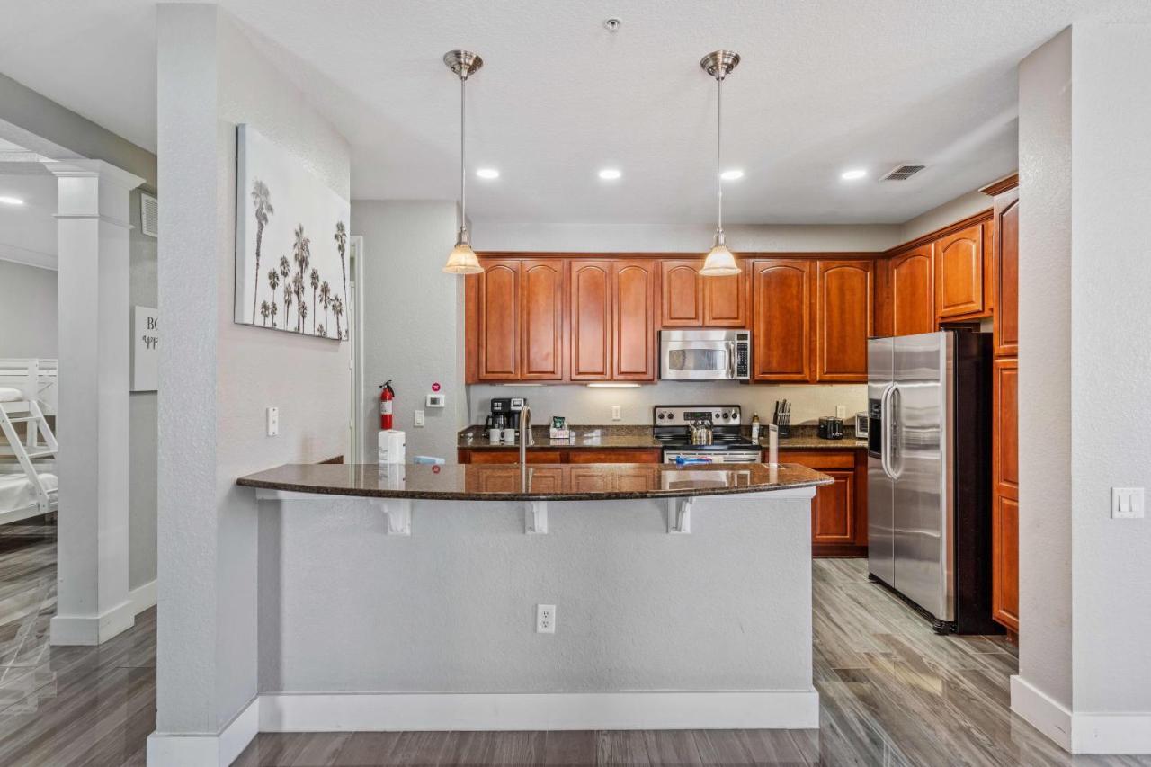 Apartment 4816 Cayview Avenue 303 Orlando